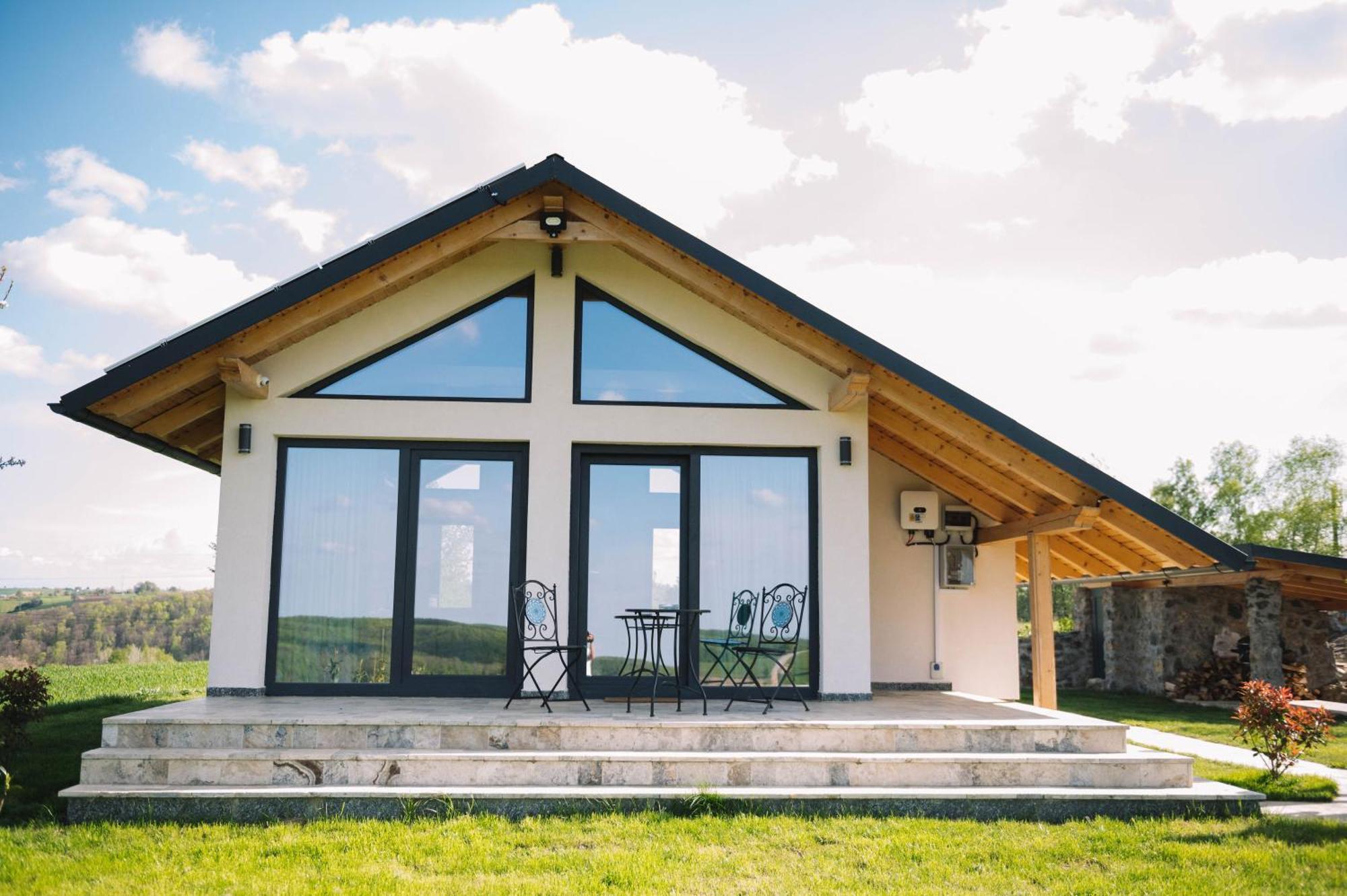Casa Moderna In Sinteu - Intersectia Intre Modern Si Linistea Naturii Huta Voivozi Exterior foto